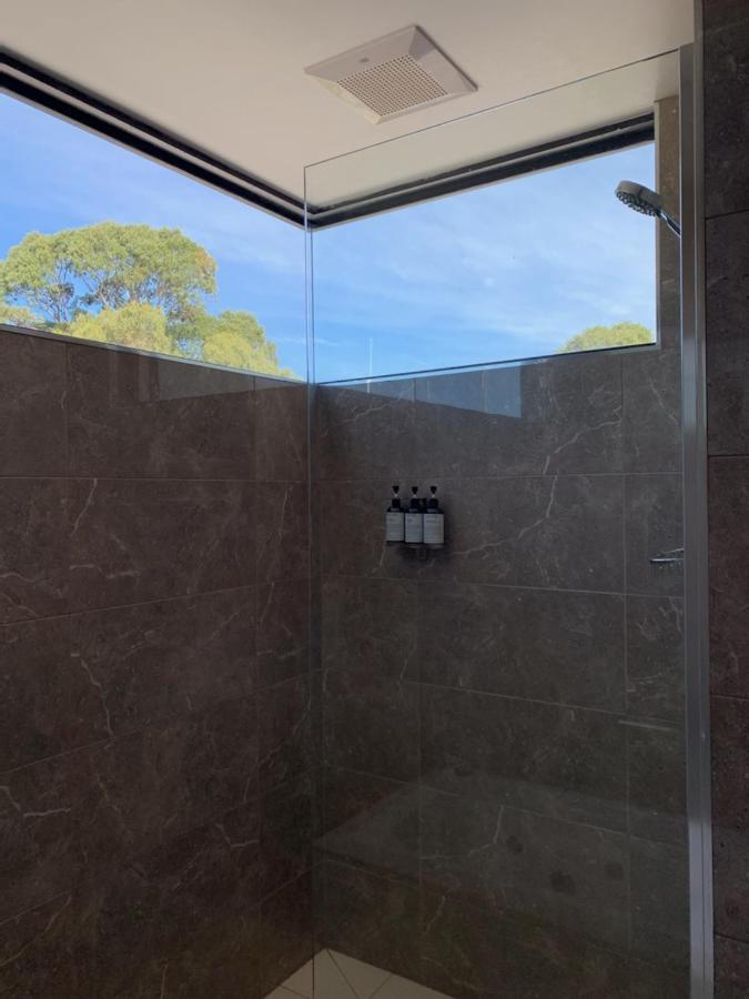 Captains Cove 1St Floor Spa Luxury Apartments - Free Netflix 佩恩斯维尔 外观 照片
